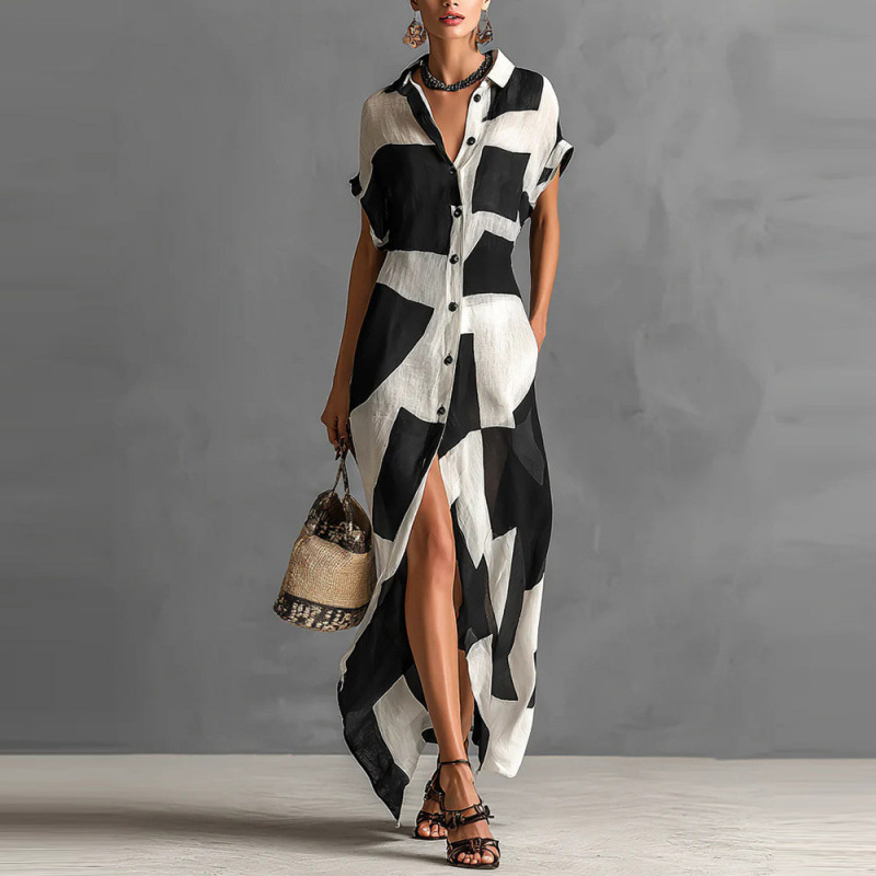 Schwarz-weißes Hemdblusenkleid: Maxikleid mit Grafik-Print & Schlitz S-2XL