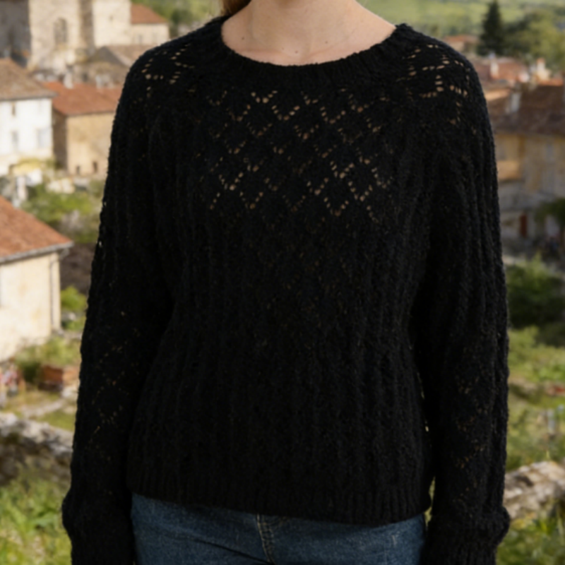Damen Seamless-Strickpullover Rundhals – Nahtloser Pullover mit Lochmuster, Luftige Strickweste in Flieder / Weiß / Schwarz