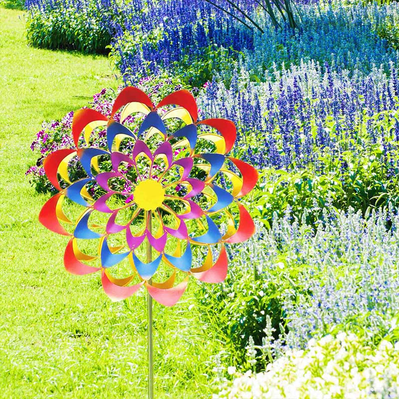 Handgefertigte Blumen-Windmühle – Zauberhaftes Windspiel als Gartendeko